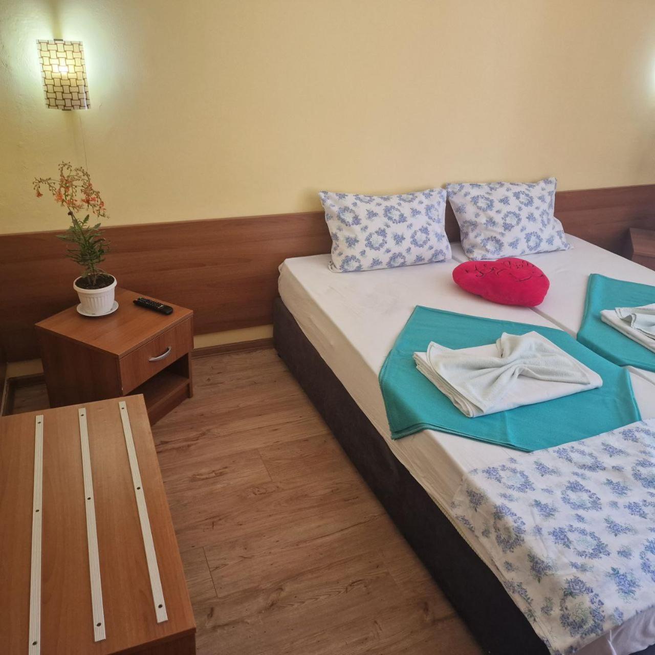 Complex Dobrudja Hotel Kranevo Buitenkant foto