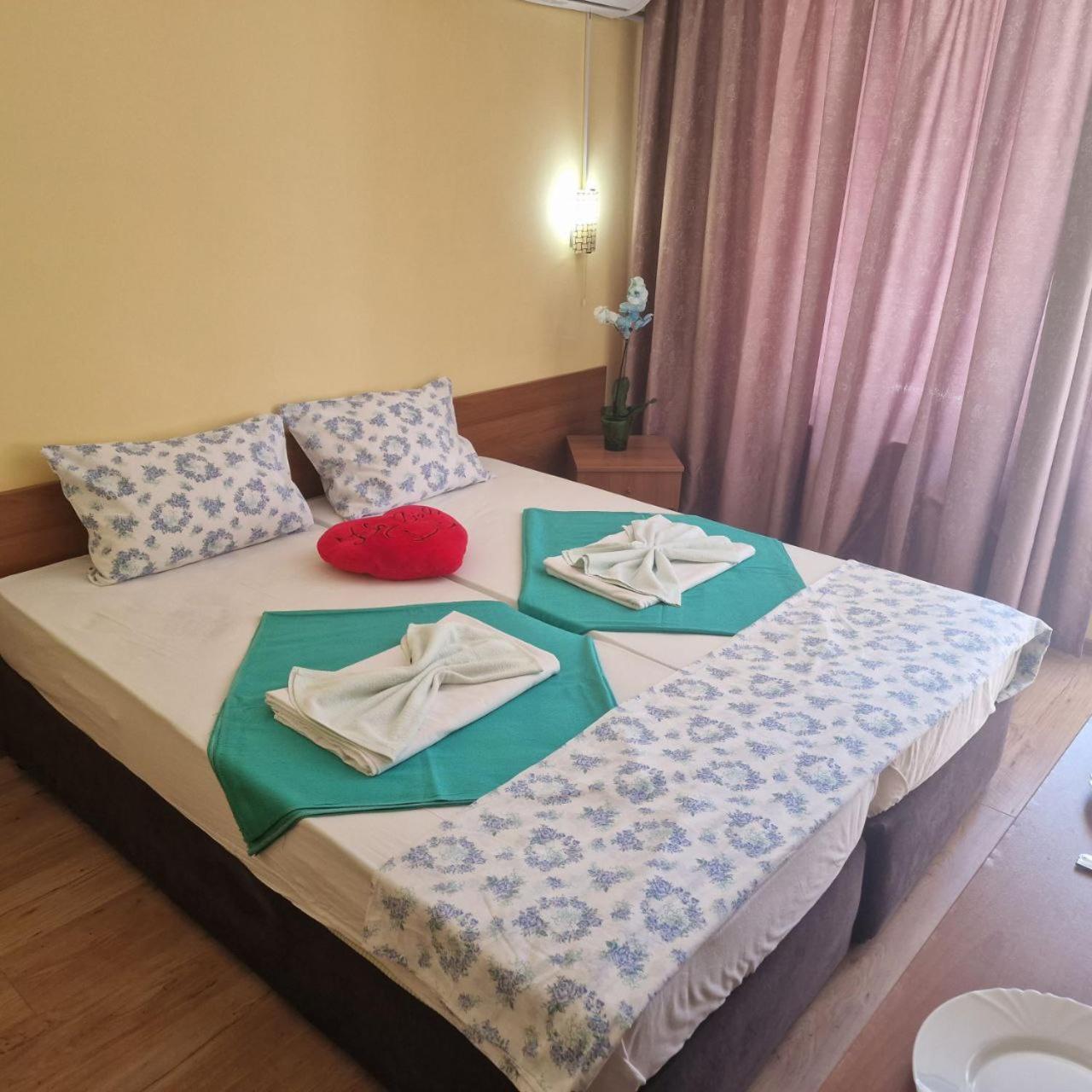 Complex Dobrudja Hotel Kranevo Buitenkant foto