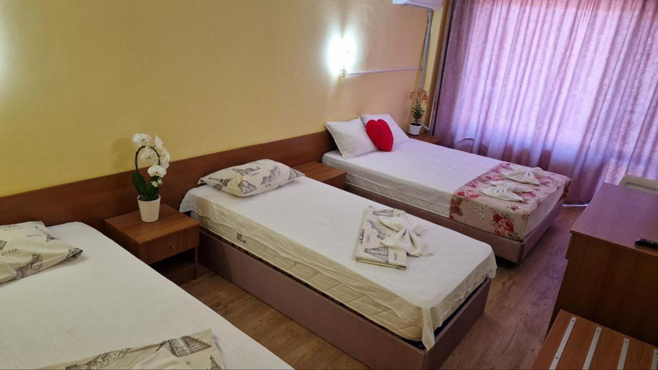 Complex Dobrudja Hotel Kranevo Buitenkant foto