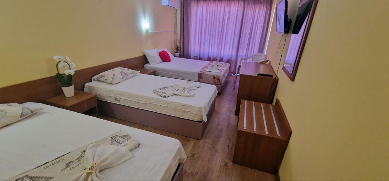Complex Dobrudja Hotel Kranevo Buitenkant foto