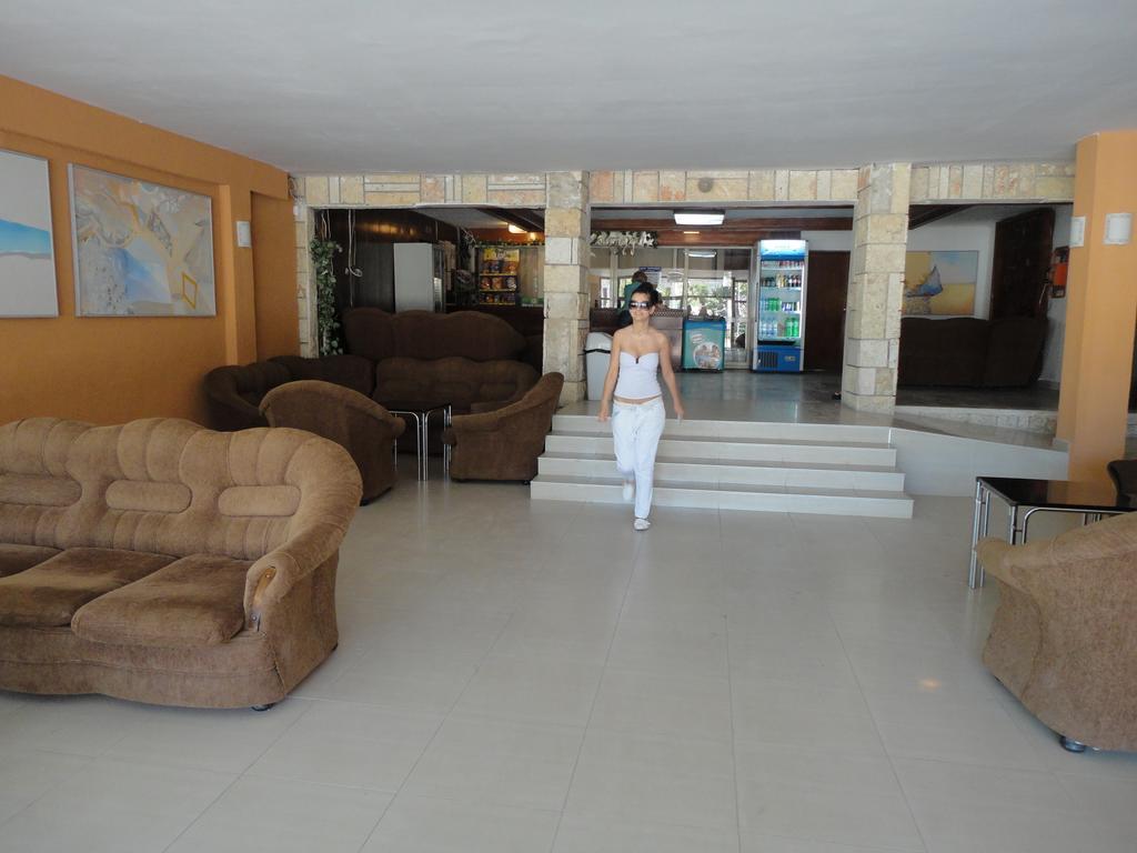 Complex Dobrudja Hotel Kranevo Buitenkant foto